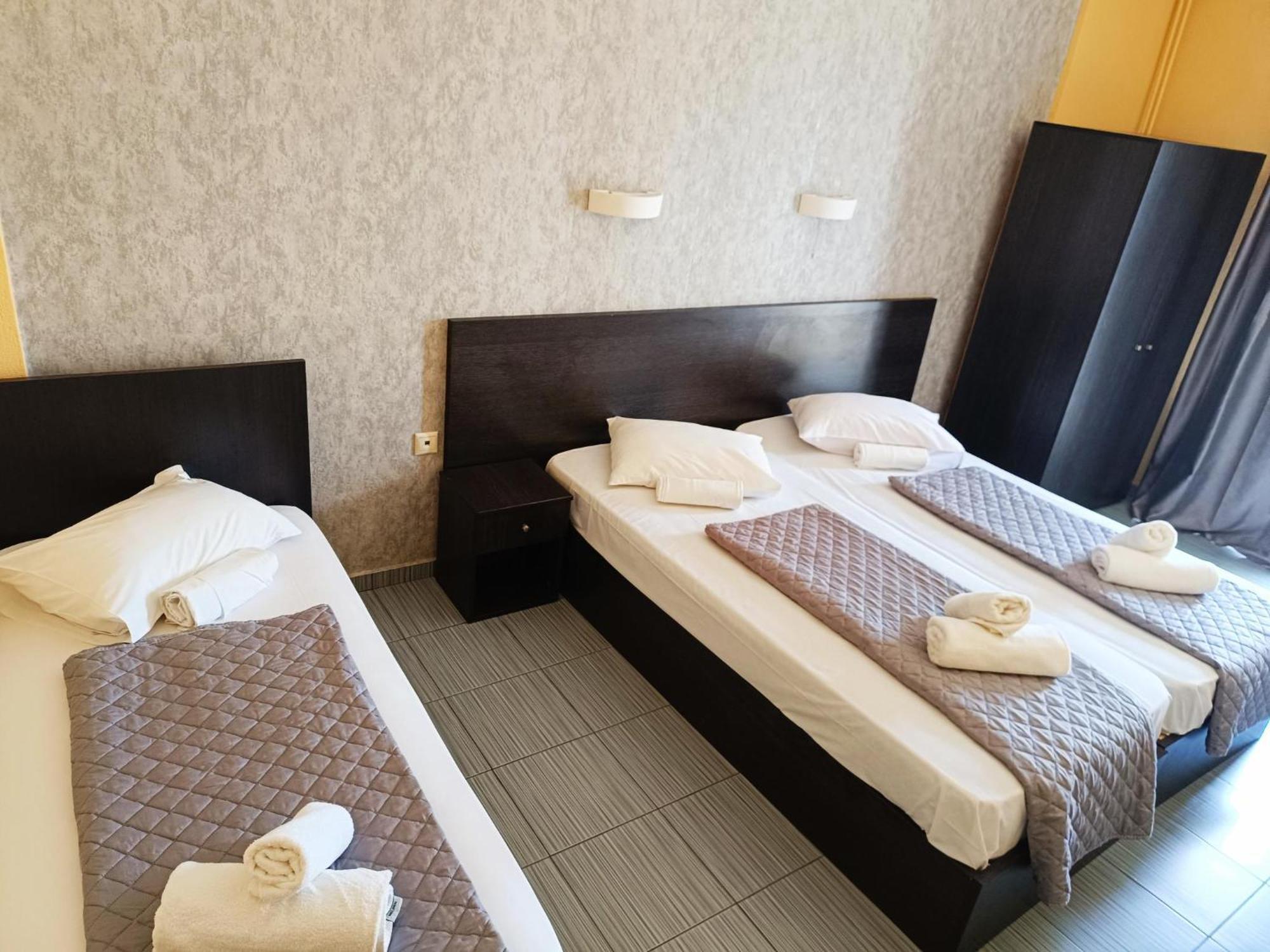 Vosporos Hotel コモティニ エクステリア 写真